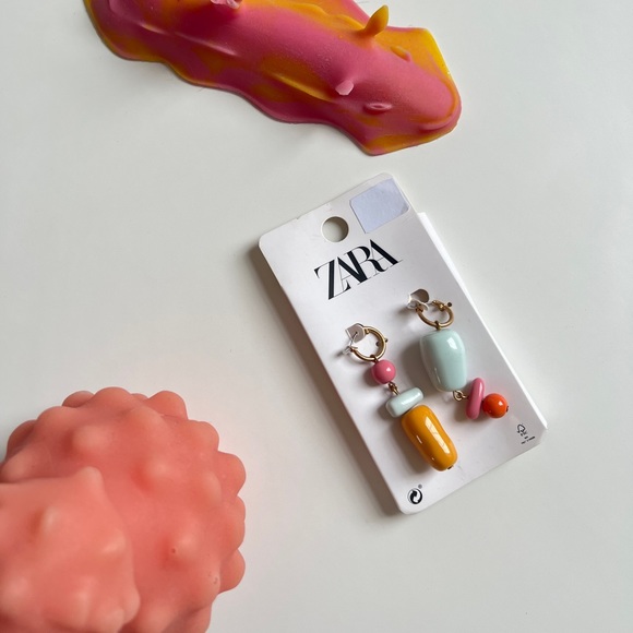 NWT Zara Statement Pastel Colourful Playful Hoop Earrings Blue Pink Yellow Gold - Picture 2 of 8